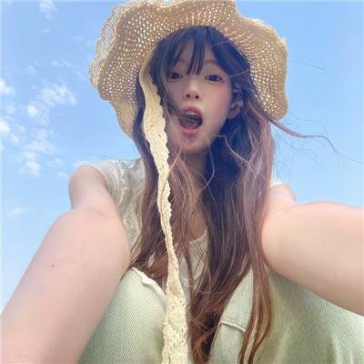 《三个女人的故事》封面