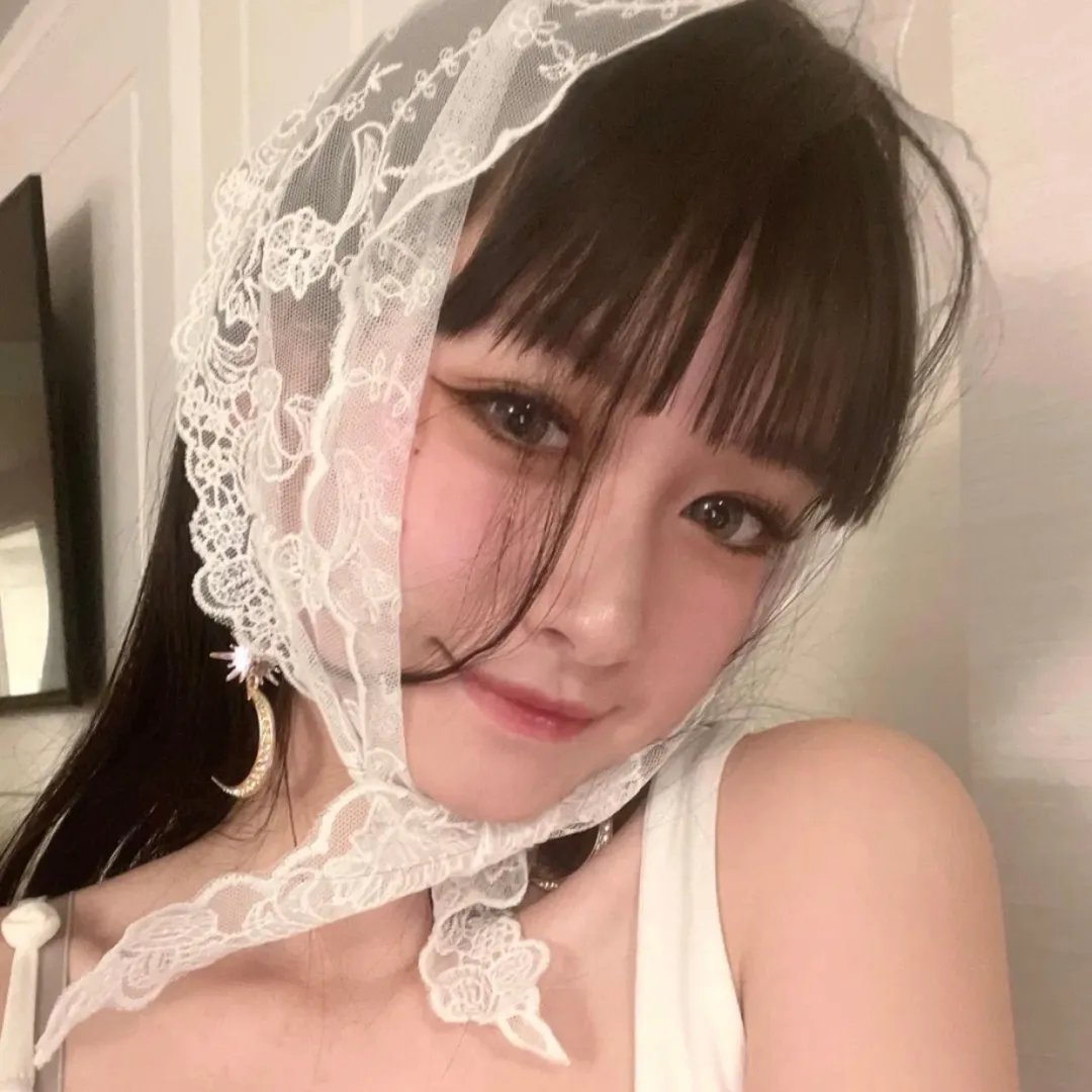 《淫娃集中营》封面