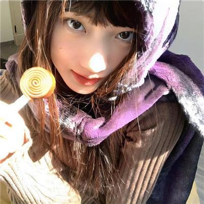 《记者》封面